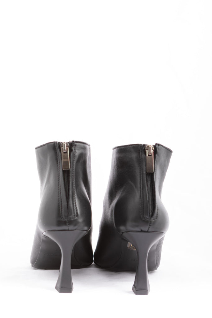 Tronchetto in pelle Nero 287 NERO BAile 