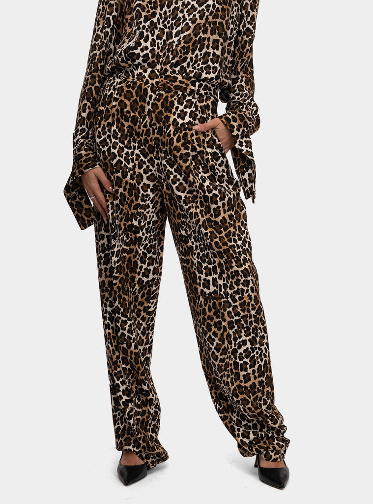 immagine-1-elisabetta-franchi-pantalone-ampio-in-crepe-stampa-animalier-pantalone-donna-pa05547e2b85