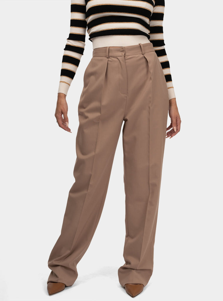 immagine-1-elisabetta-franchi-pantalone-con-pinces-in-fresco-di-lana-camel-pantalone-donna-pa01546e2032